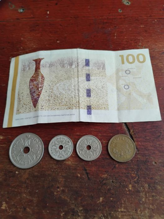 Датски монети и банкноти