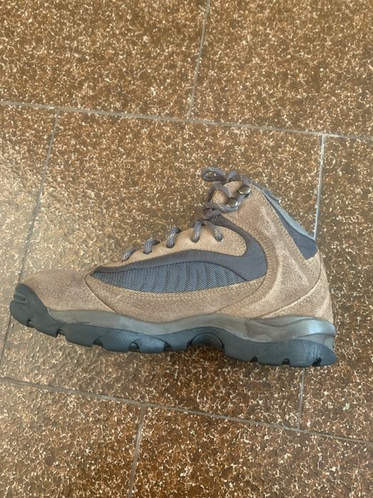 Туристически обувки