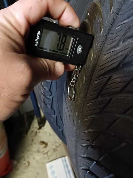 vand jante originale mercedes GLC echipate cu, michelin  235/65R17