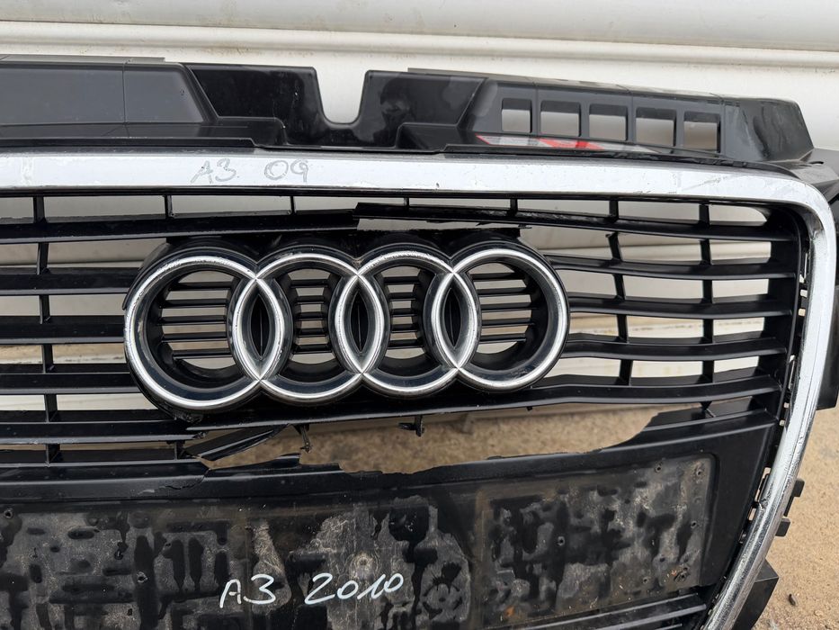 Предна броня/решетка за Audi A3 (2008-2012) Facelift