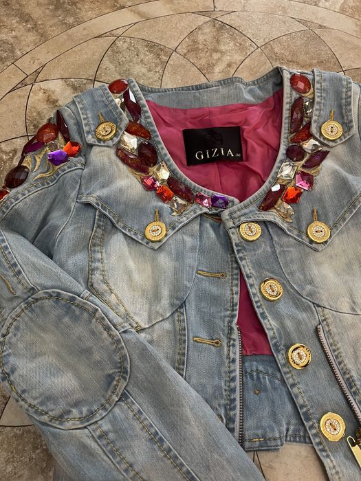 Куртка джинсовая. Голубая.