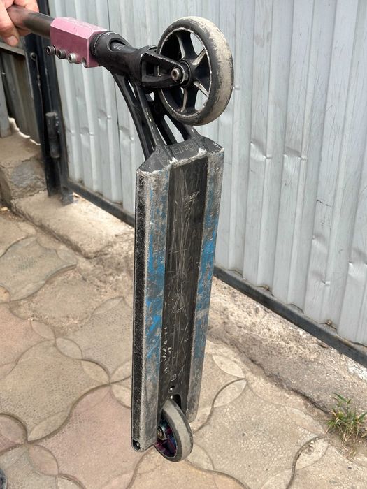 Продам трюковой самокат (читай обьявление!!)