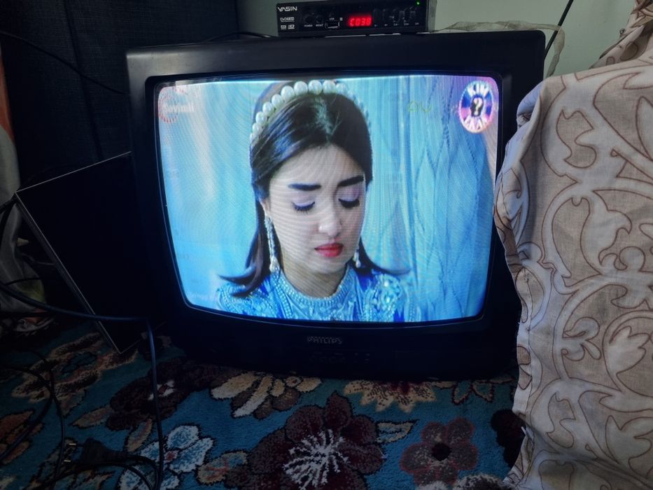 Kogon shahrida eski Televizor 24 dyumli tez sotiladi.