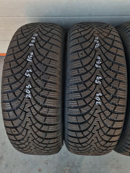 Зимни гуми 4 броя GOODYEAR UltraGrip9+ 205 55 R16 дот 3022