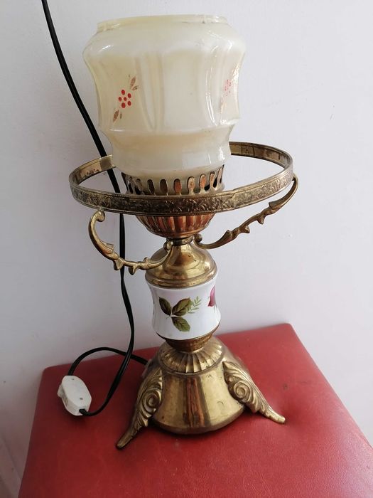 lampa electrica in stare de functionare