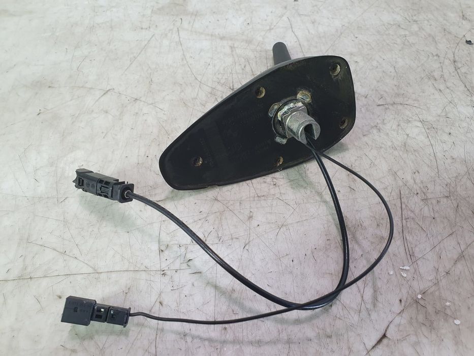 Antena gps 6925356 BMW Seria 1 E87 (2004 - 2007) 1.6 benzina N46B16A 1.6 benzina N46B16A N46B16A
