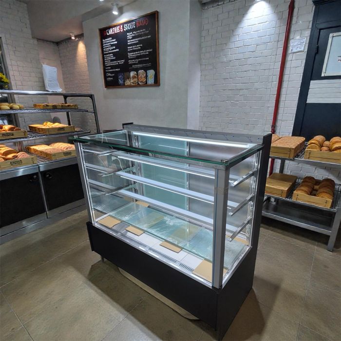 Холодильник витринный