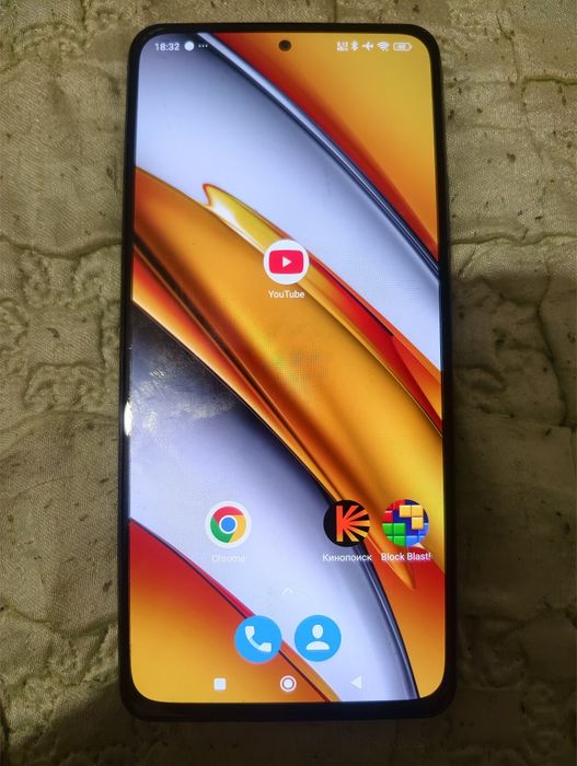 Продам телефон Xiaomi Poco F3