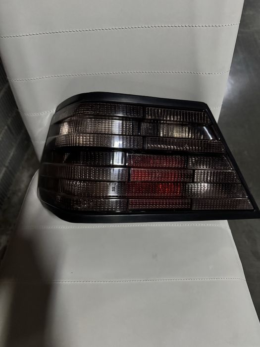 Задние фонари мерседес W124