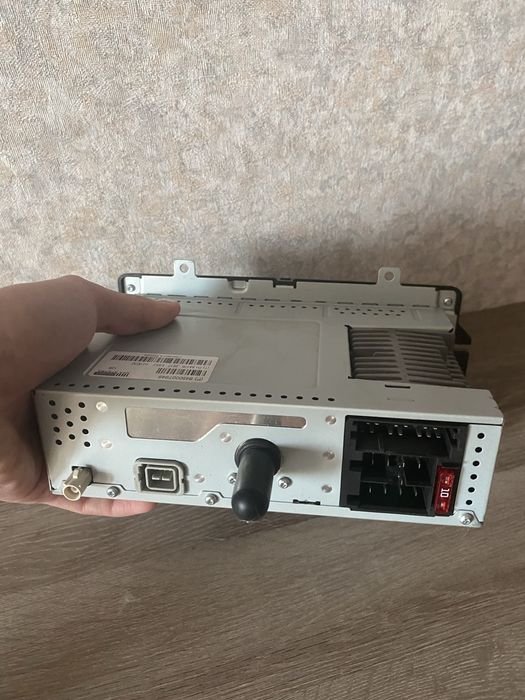 Lada Vesta магнитола