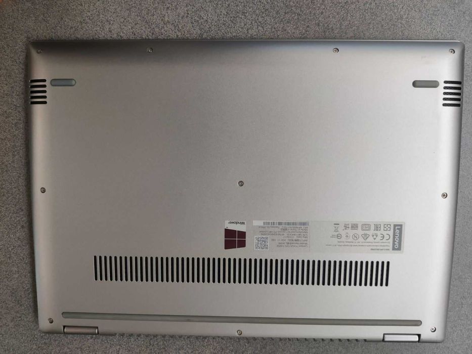 Lenovo Yoga 520,