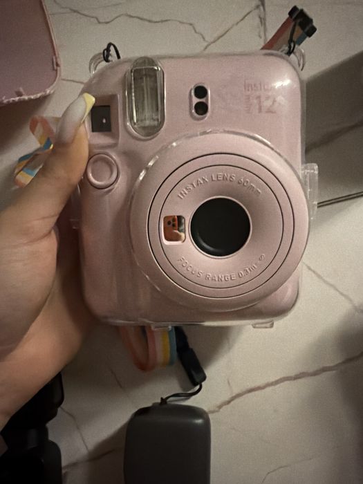 продам instax mini 12