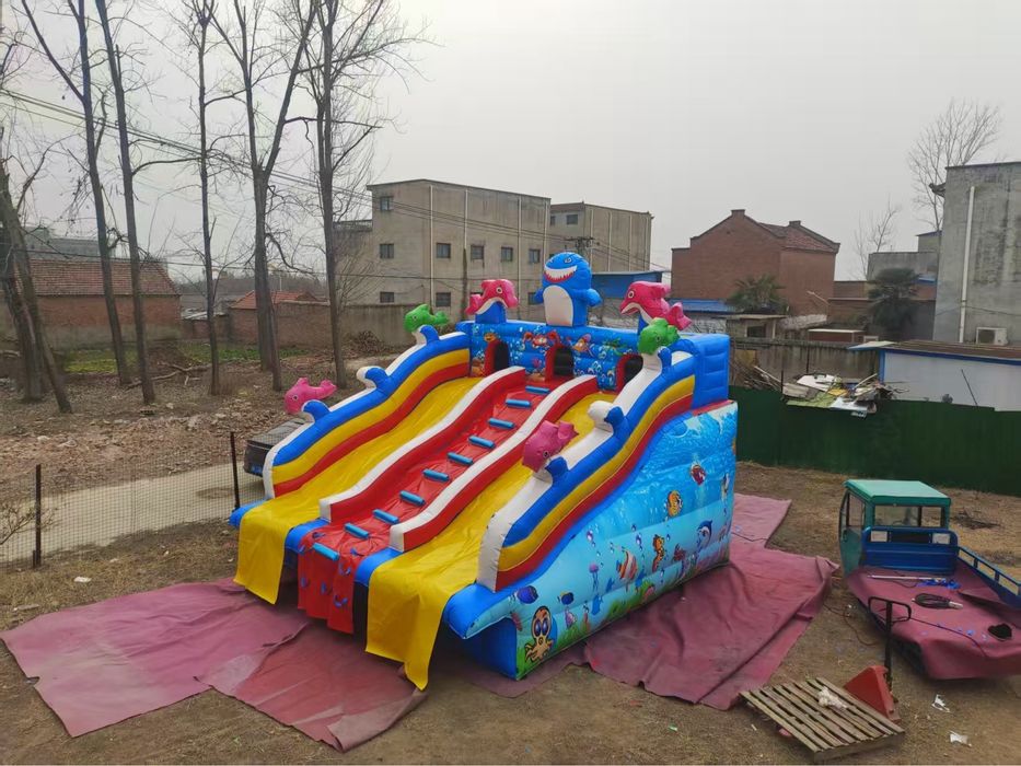 Бассейн с Водными горками и новый Батут