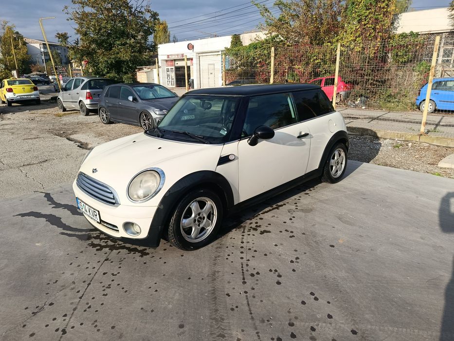 Vând Mini One 2008