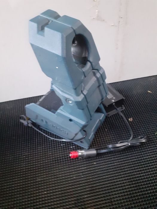 Vand încărcător Bosch 12V