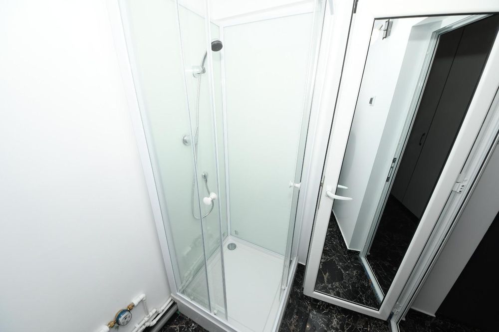 Apartament cu o cameră de închiriat ! Tiglina 1