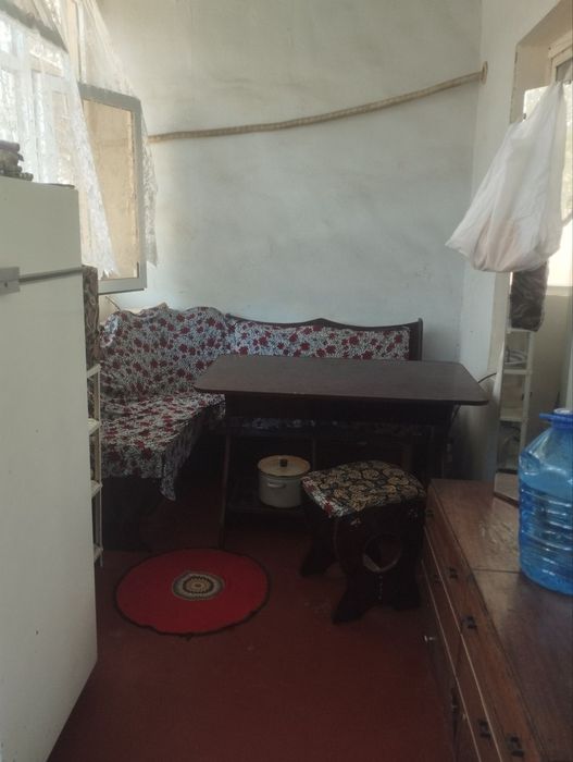 Квартира сотилади 3хона тинчлик қўрғонида