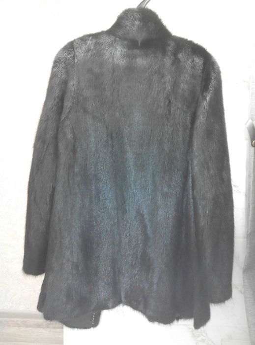 Продам норковую шубу