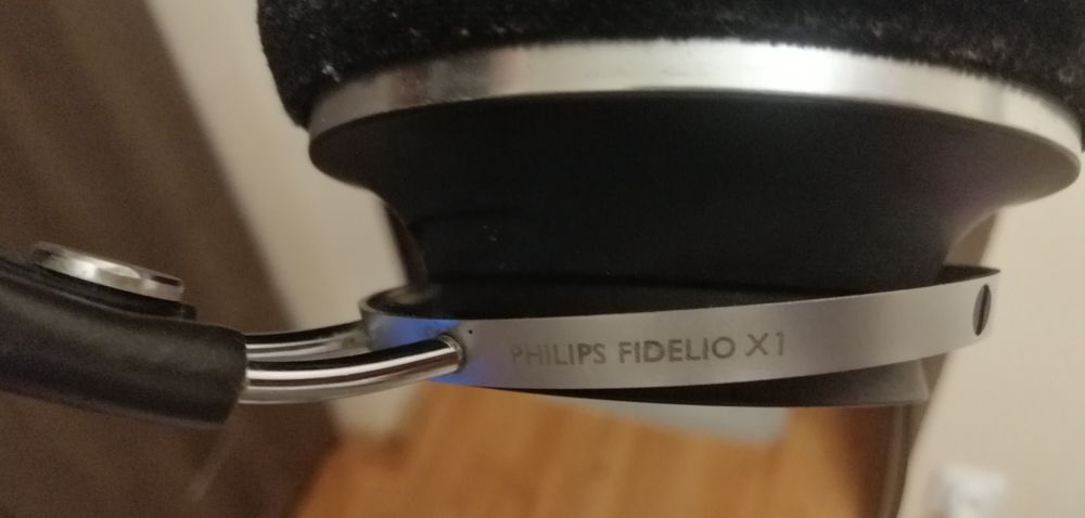 !! Ocazie.Vand casti Philips Fidelio X1 High-End si Sony WH-1000X
