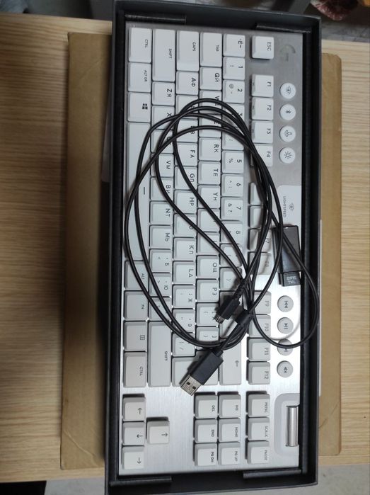 Игровая Клавиатура Logitech G915 TKL Lightspeed