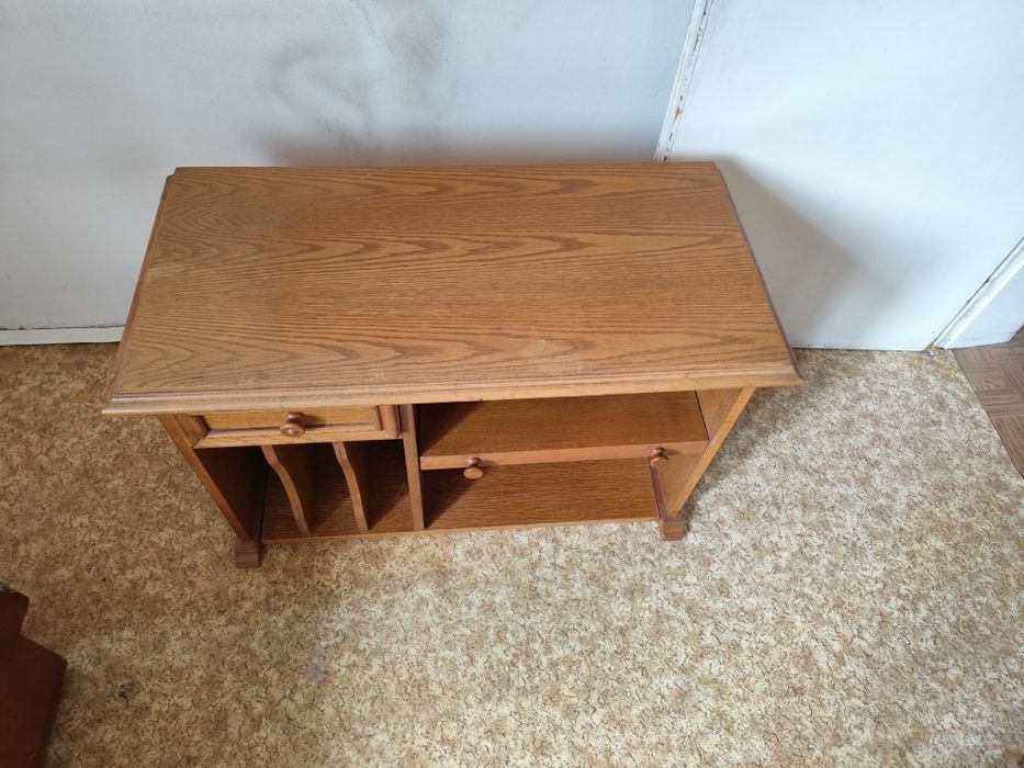 Диван двуместен винил, скрин и tv шкаф