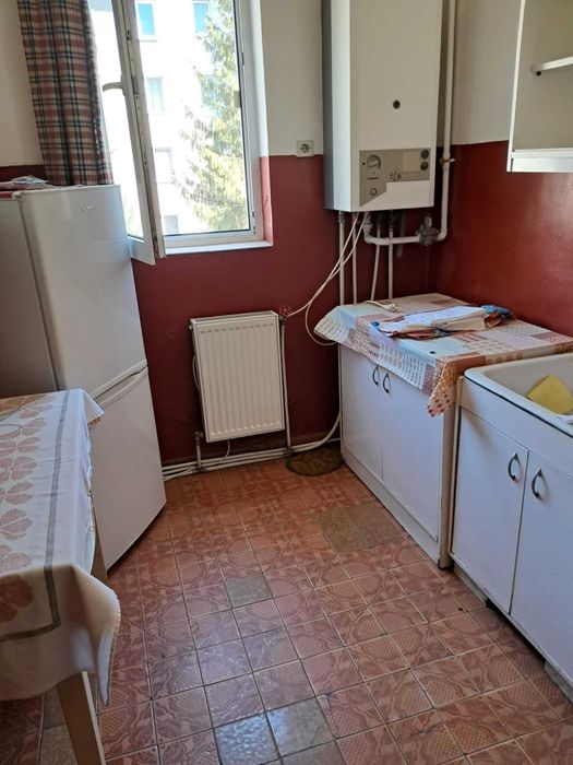 Vând apartament cu 2 camere Aleea Plopilor centru Bistrița
