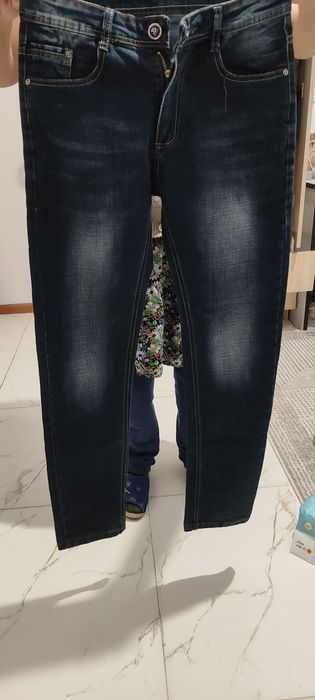 Продам новые джинсы