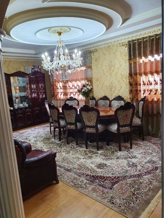 Продаётся 5 комнатная квартира в 2 этажа