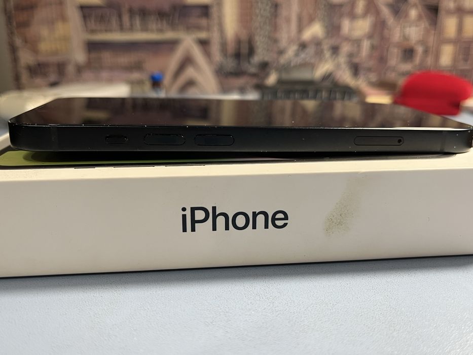 Продаю 14 айфон в хорошом состоянии