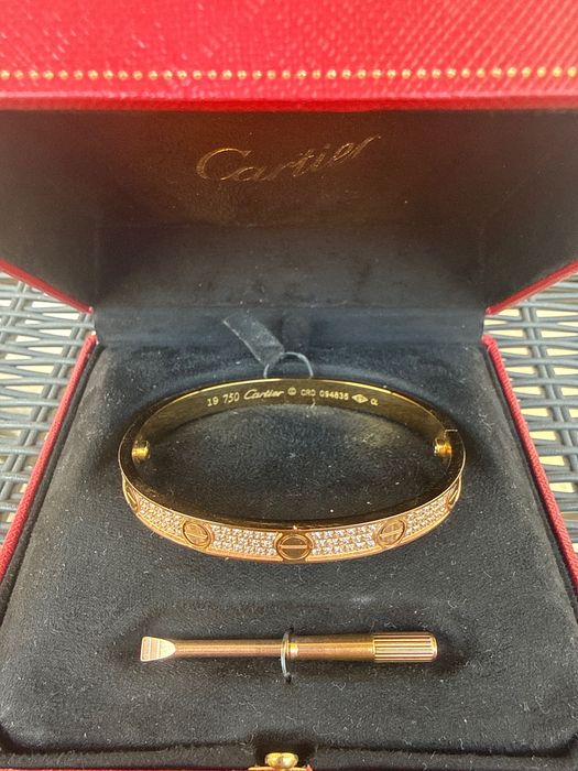 Cartier гривна с диаманти