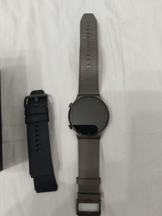 Продам смарт часы новые