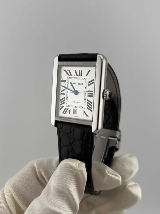 Наручные часы Cartier Tank
