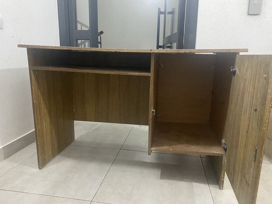отдам даром парта тумба самовывоз