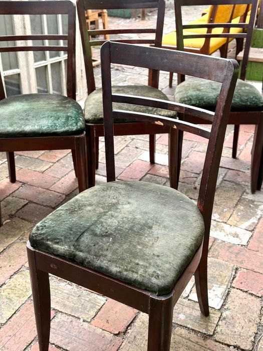 Мягкая мебель эпохи СССР.