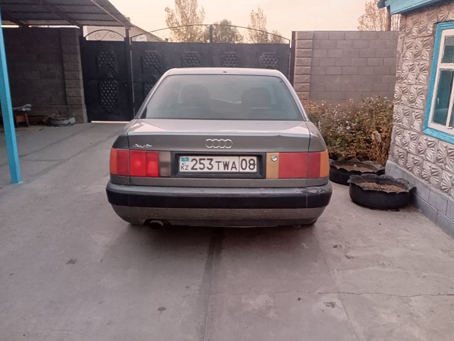 Продаю Ауди 100 (С4)