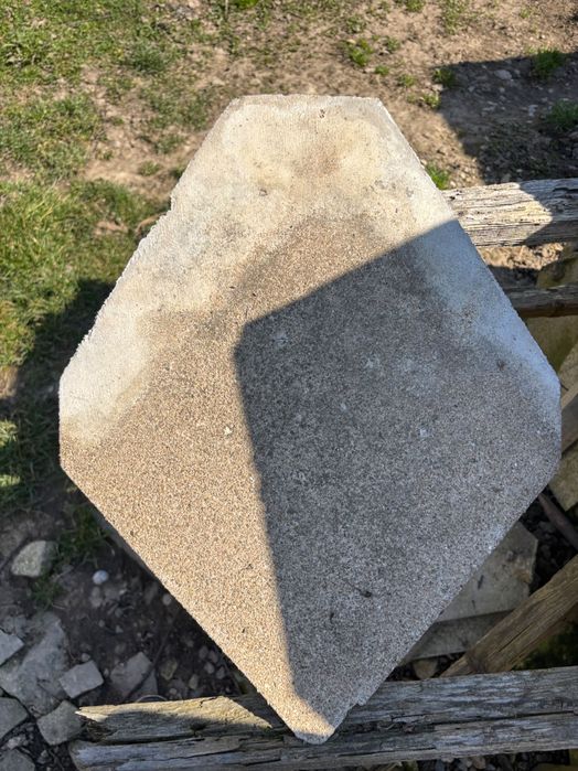 Tigla de beton utilizat