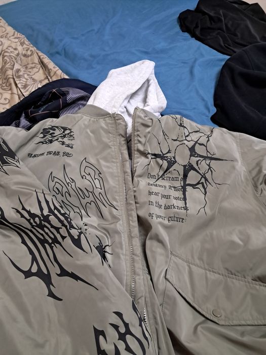 Бампер молодёжный цвет хаки в идеальном состоянии