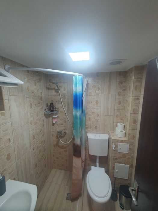 Inchiriez hotelier 90 lei