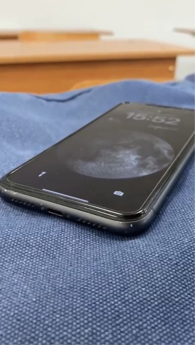 Айфон 11 срочно продам