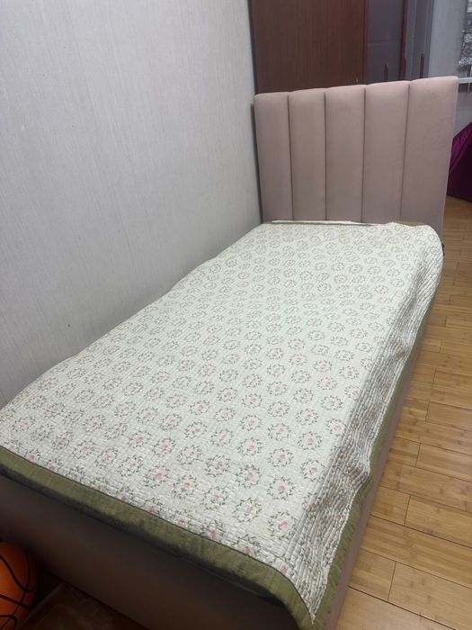 Продам шкаф и кровать