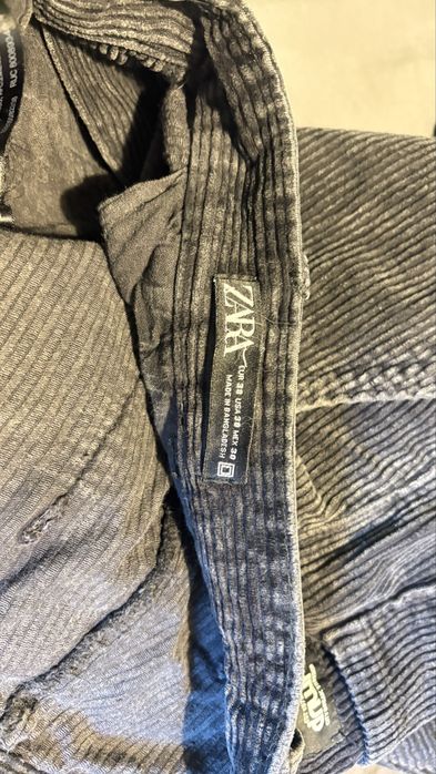 Pantaloni ZARA raiati