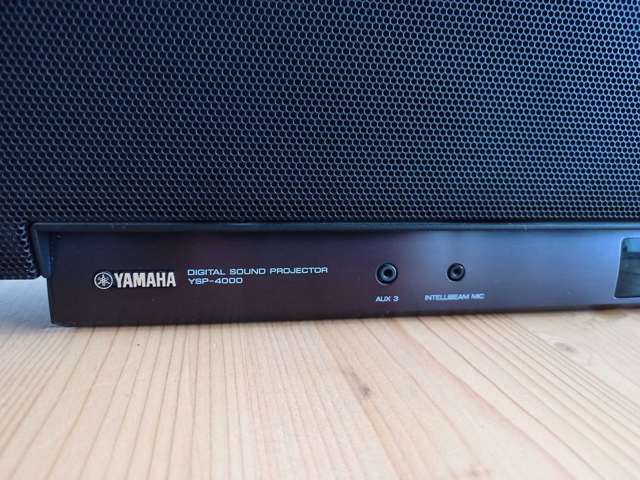 Звуков проектор Yamaha YSP-4000 + Subwoofer YST-FSW150