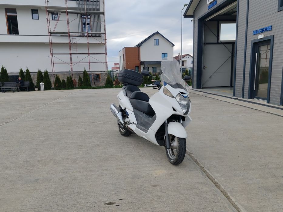 Honda Silverwing FJS 600 în perfecta stare de functionare