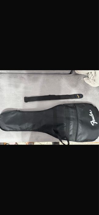 Vand set chitara electrica si amplificator Squier stratocaster
