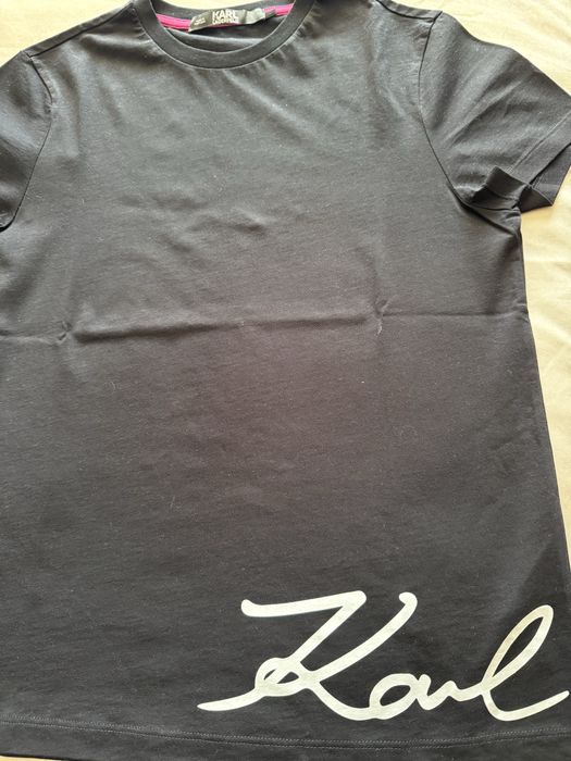 Оригинални тениски с къс ръкав