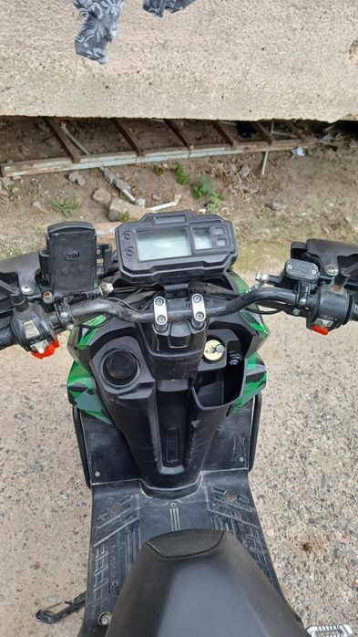 Tank 2 sotiladi obmen bor