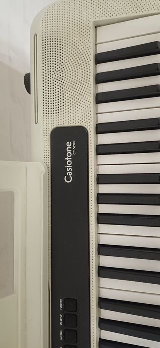 Синтезатор Casiotone CT-S200