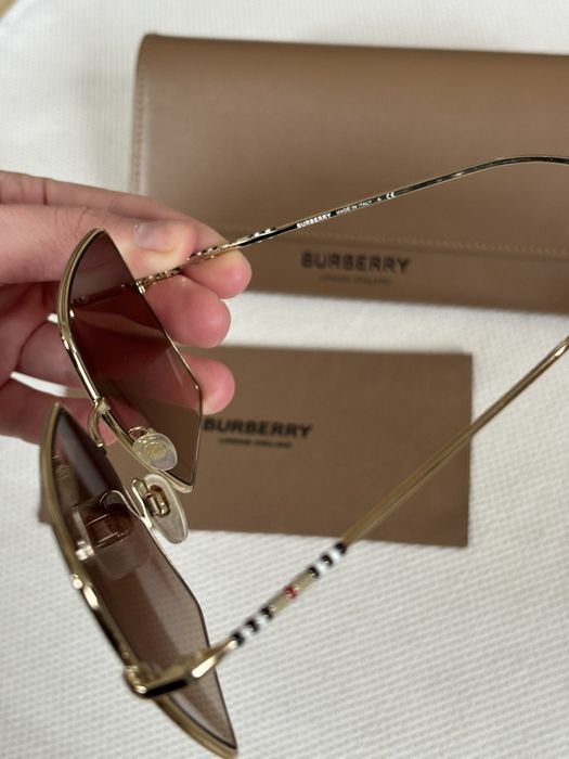 дамски слънчеви очила burberry