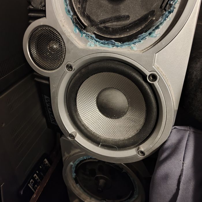 Combină Philips cu boxe