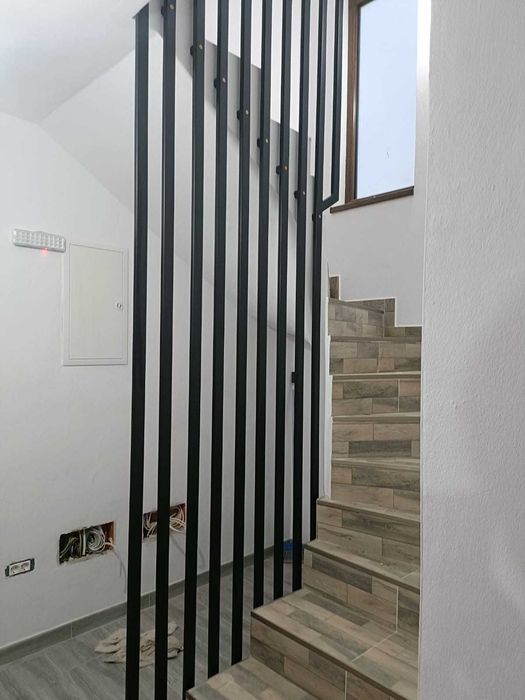 producem balustrade moderne de tip riflaj in Timis la pret mic